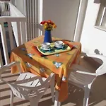 Sun, And Comfort-beahost Apartment *